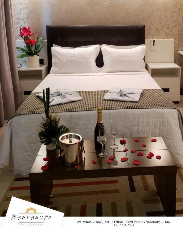 Benvenuto Palace Hotel โกเวร์นาดอร์ วาลาดาเรส ภายนอก รูปภาพ