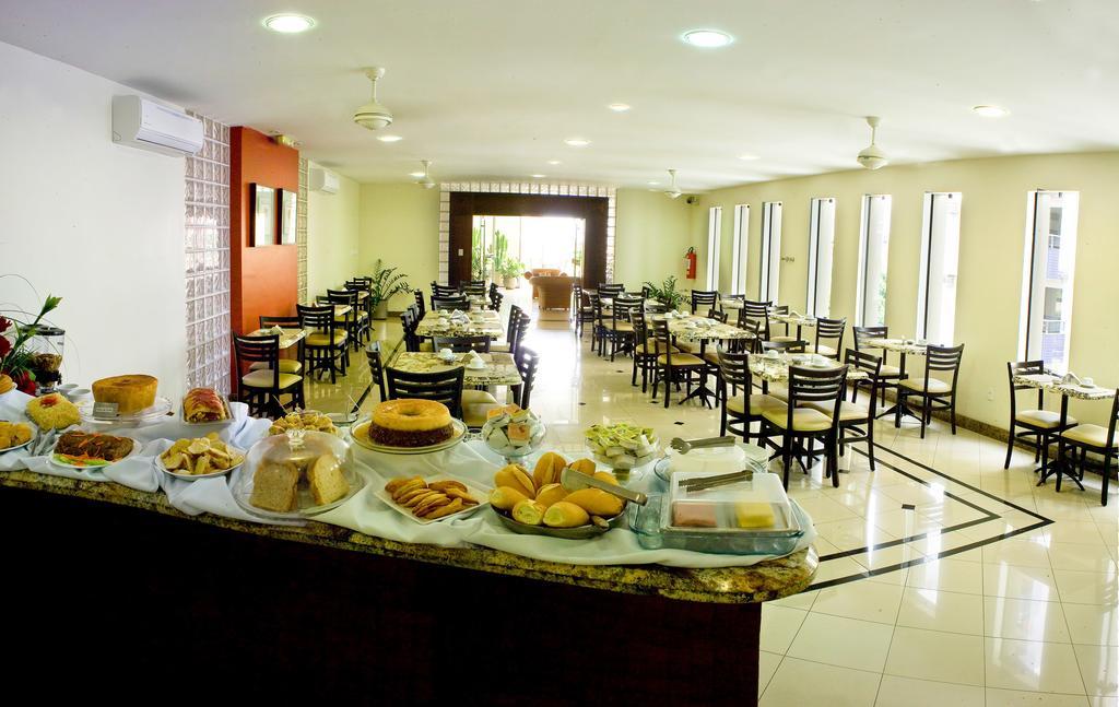 Benvenuto Palace Hotel โกเวร์นาดอร์ วาลาดาเรส ภายนอก รูปภาพ
