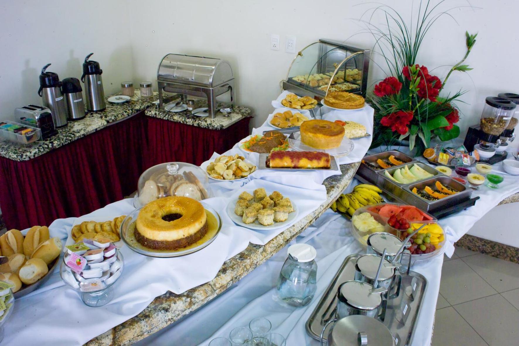 Benvenuto Palace Hotel โกเวร์นาดอร์ วาลาดาเรส ภายนอก รูปภาพ